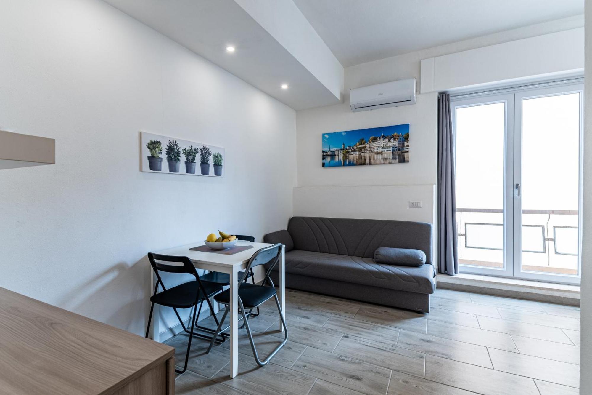 Paolo'S House Apartment Cagliari Ngoại thất bức ảnh